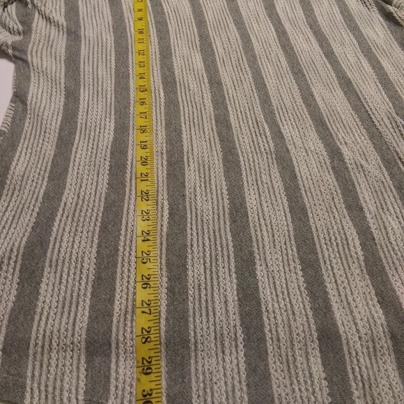 Sliverwear Blouse / Sweater NWT - Picture 4 of 8